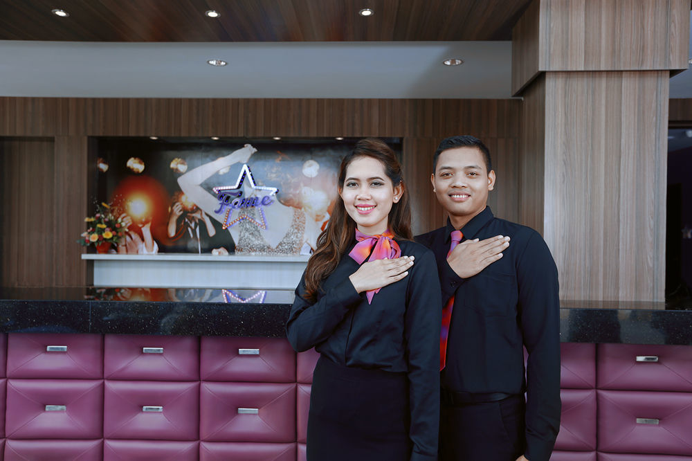 Fame Hotel Sunset Road Kuta  Exterior photo