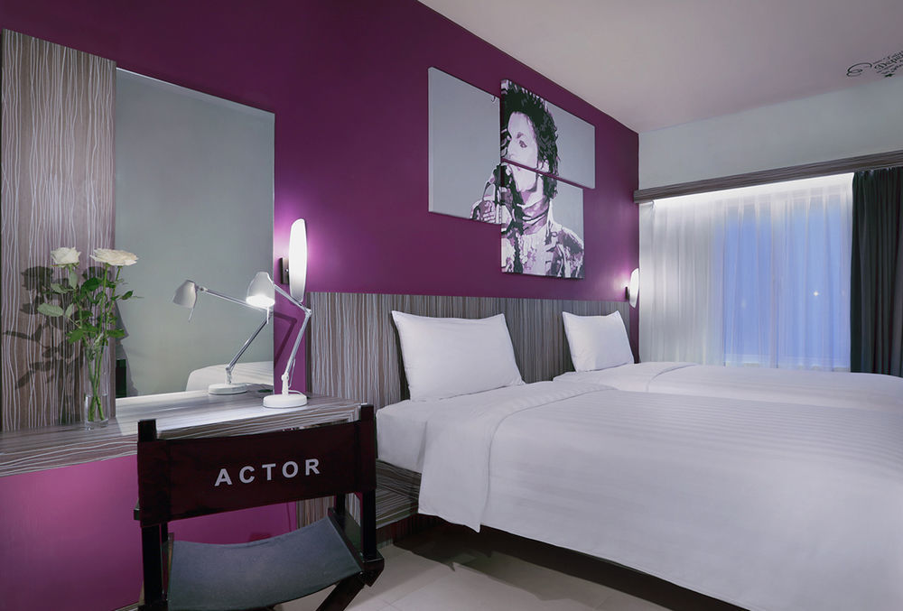 Fame Hotel Sunset Road Kuta  Exterior photo