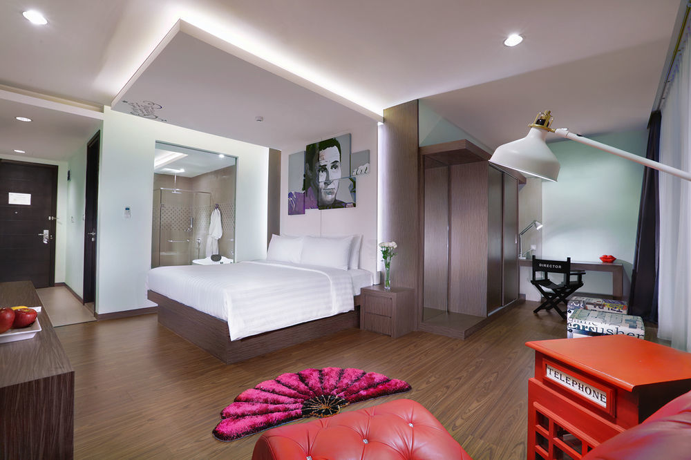 Fame Hotel Sunset Road Kuta  Exterior photo