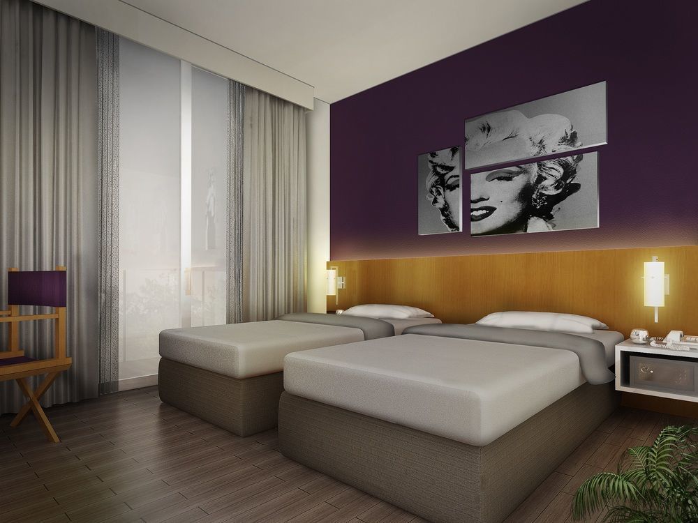 Fame Hotel Sunset Road Kuta  Exterior photo