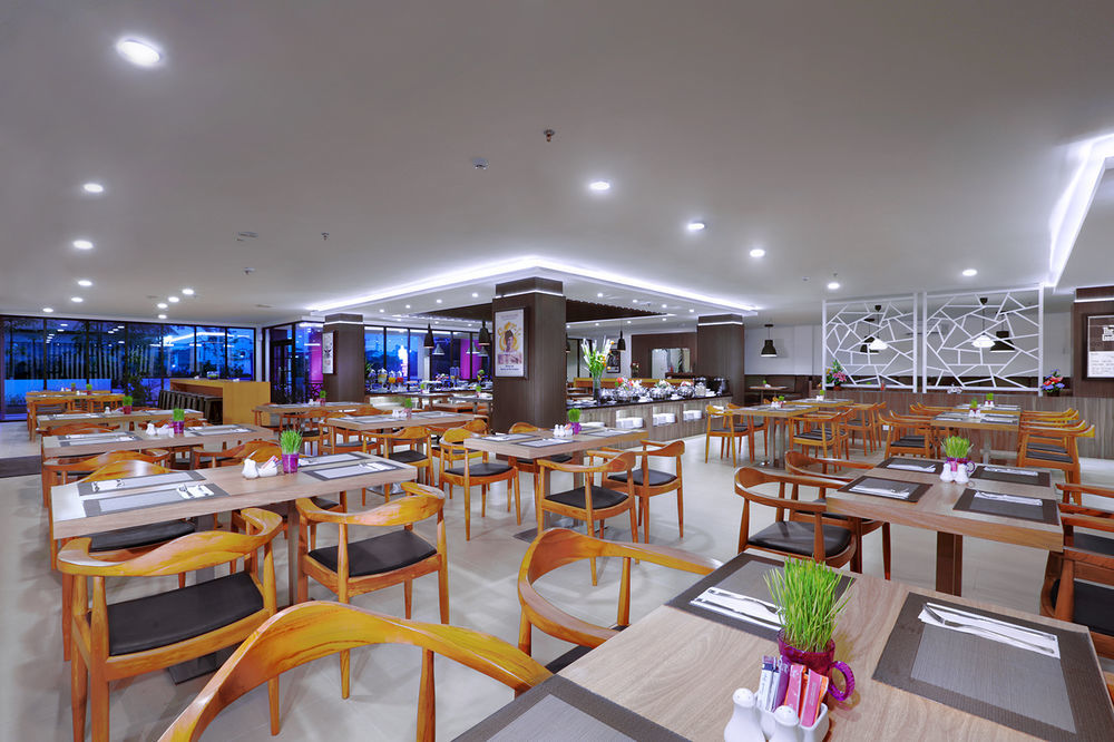 Fame Hotel Sunset Road Kuta  Exterior photo