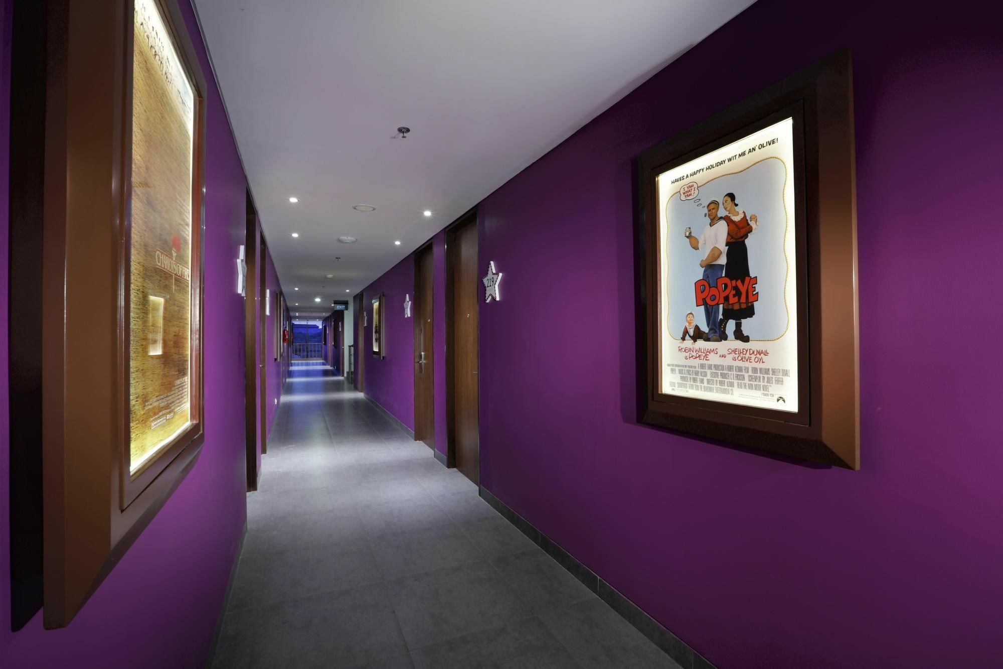 Fame Hotel Sunset Road Kuta  Exterior photo