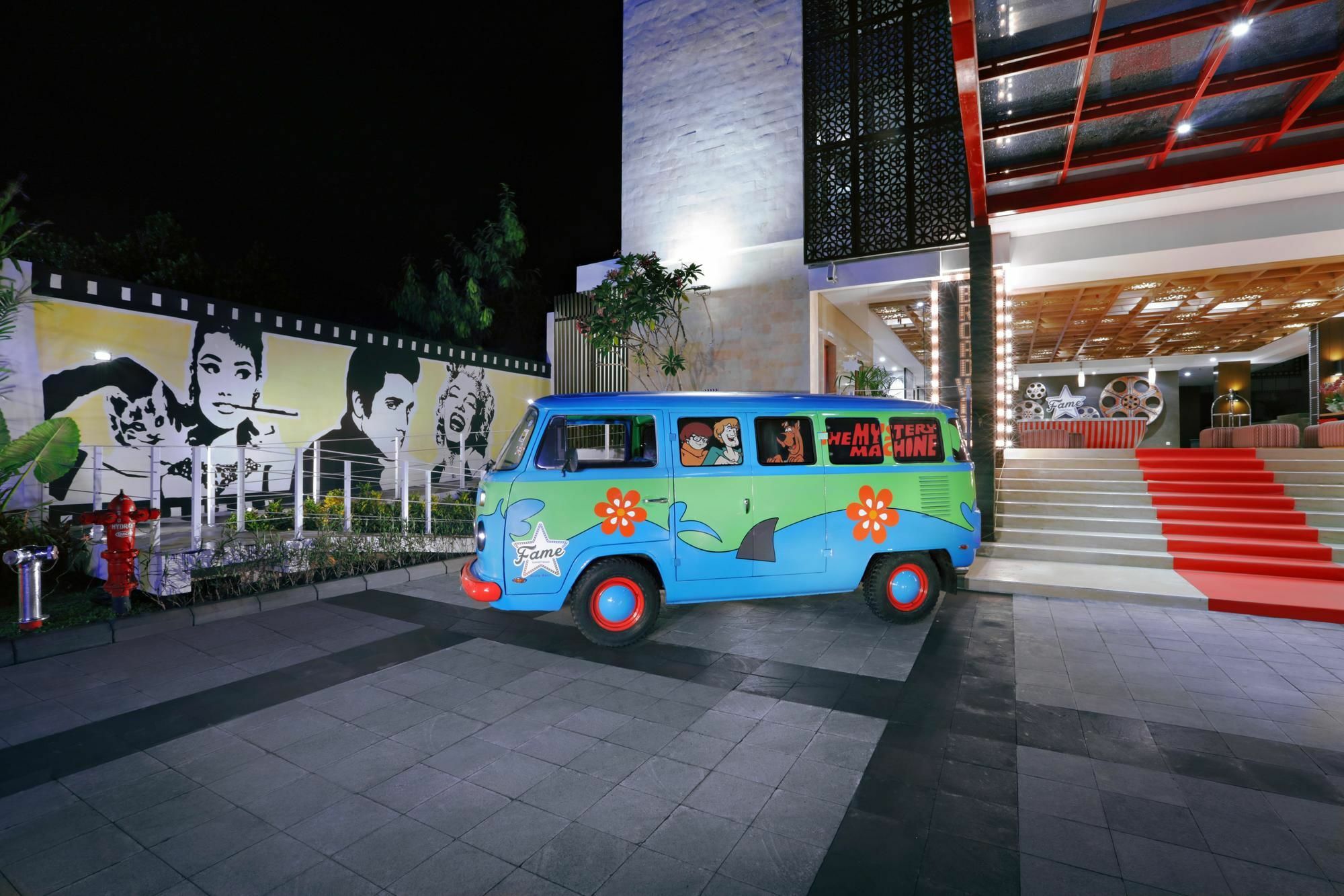 Fame Hotel Sunset Road Kuta  Exterior photo